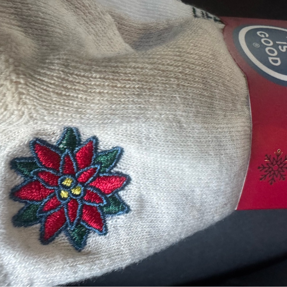 Life Is Good Festive cushioned low cut Socks - 6 pack! Zoom in for details💚🤍❤️